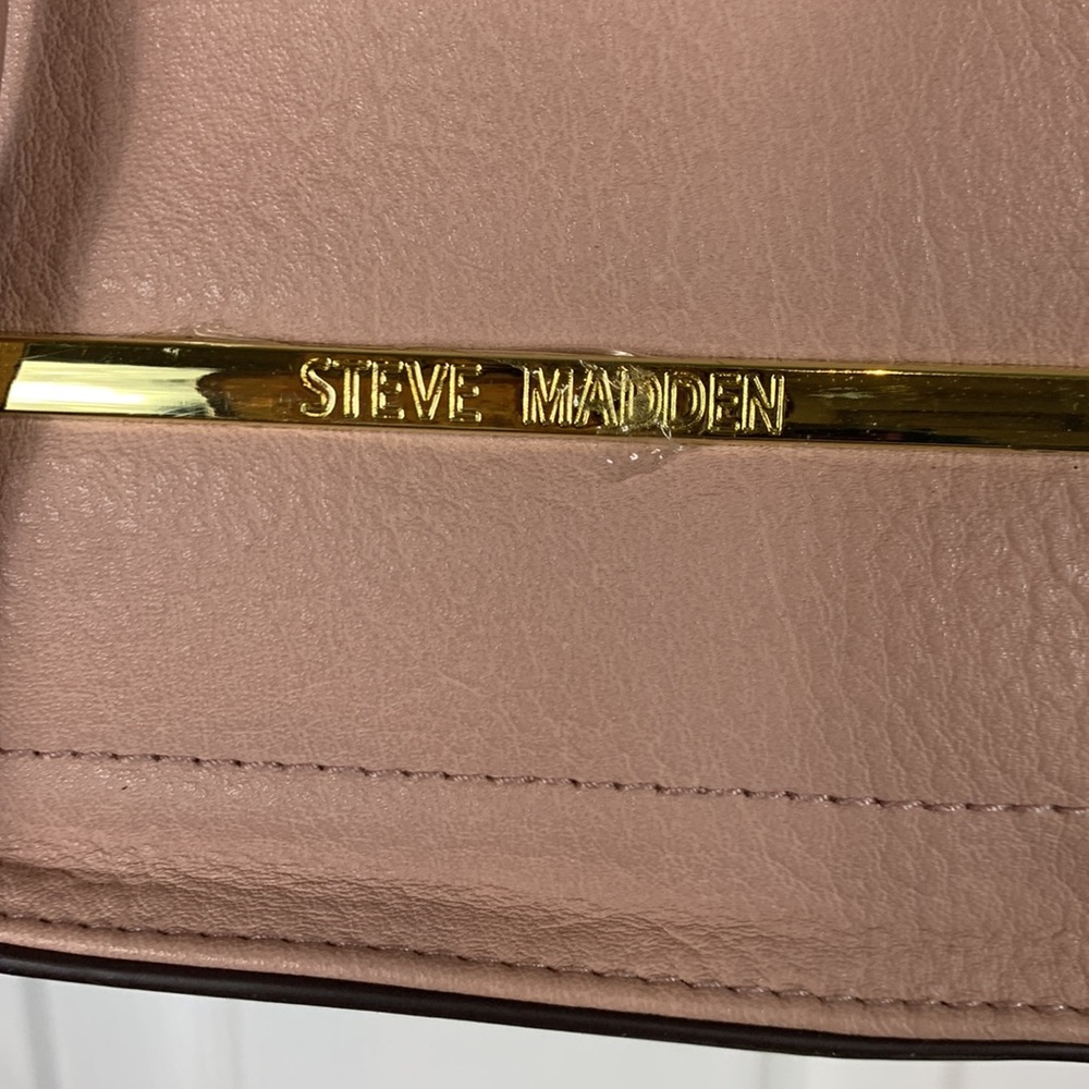 Steve Madden blush colored purse short straps and detachable long ones. - Picture 3 of 10